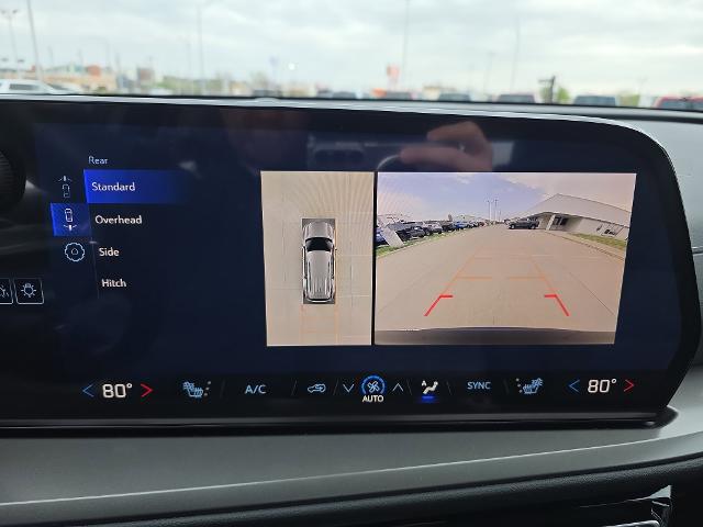 2026 Chevrolet Traverse AWD LT