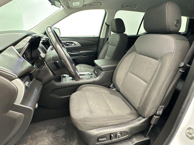 2020 Chevrolet Traverse AWD LT Cloth