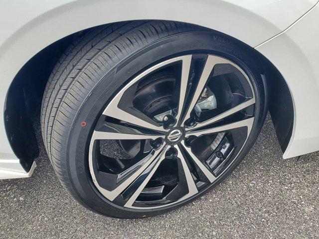 2023 Nissan Sentra SR Xtronic CVT