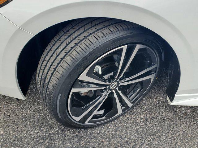 2023 Nissan Sentra SR Xtronic CVT