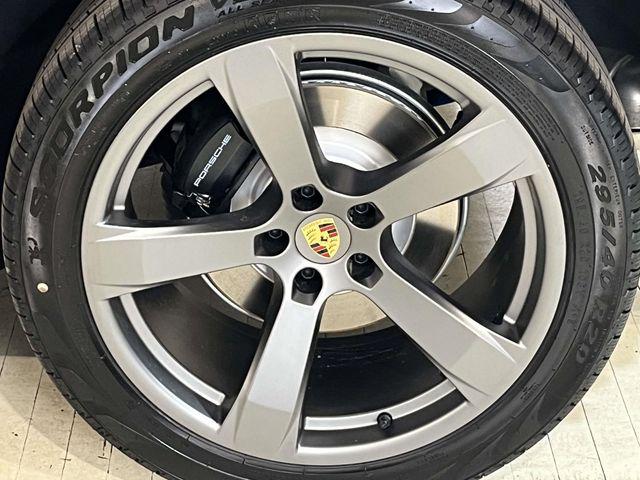 2026 Porsche Macan Unknown