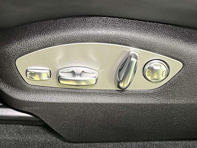 2026 Porsche Macan Unknown