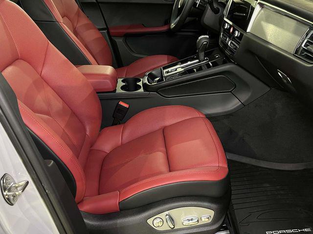 2026 Porsche Macan Unknown