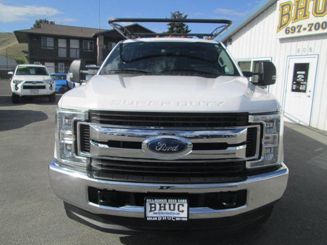 2019 Ford F-350 XLT UTILITY BOX 4X4