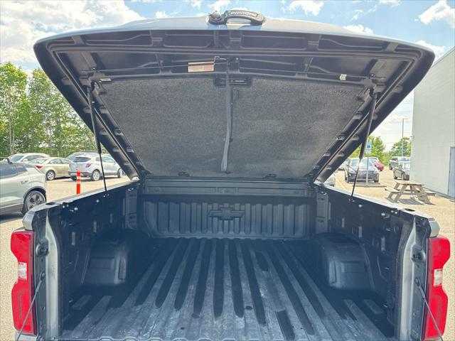 2021 Chevrolet Silverado 1500 4WD Crew Cab Short Bed RST