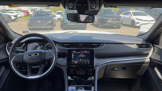 2023 Jeep Grand Cherokee Altitude 4x4