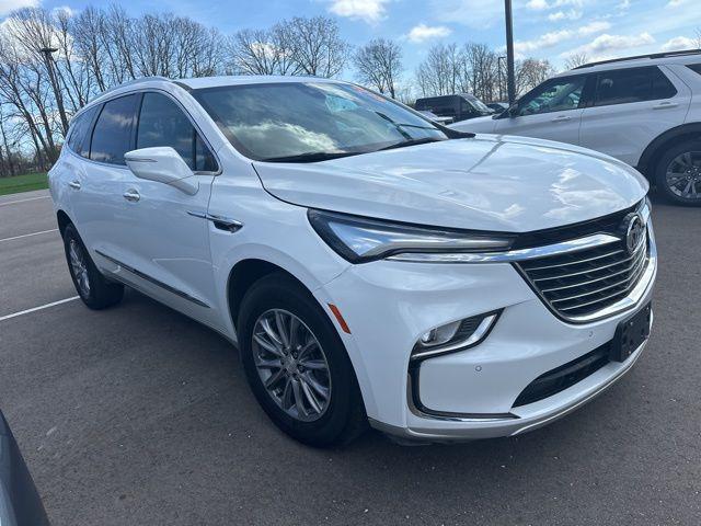 2023 Buick Enclave Essence FWD for sale in Flint, MI