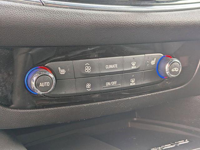 2023 Buick Enclave Essence FWD