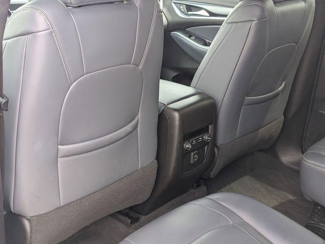 2023 Buick Enclave Essence FWD