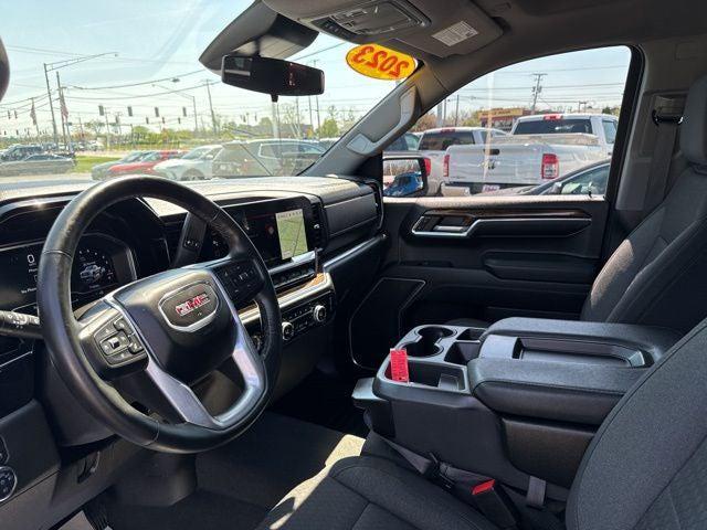 2023 GMC Sierra 1500 4WD Crew Cab Short Box Elevation with 3SB