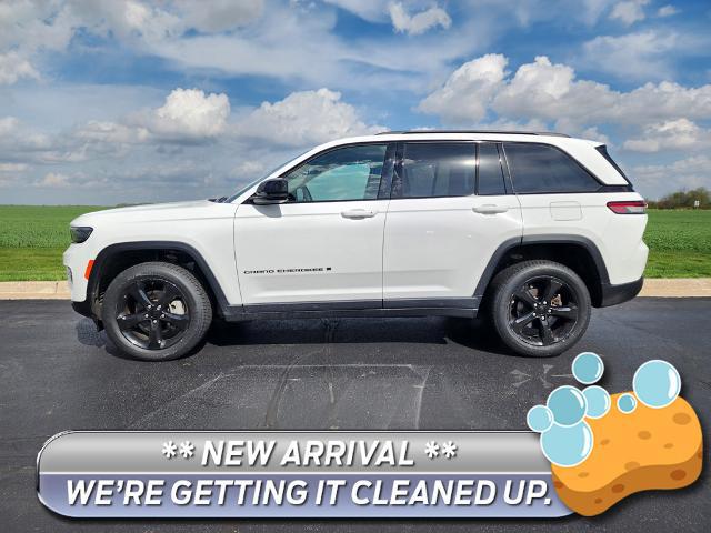 2023 Jeep Grand Cherokee Limited 4x4 for sale in Watseka, IL