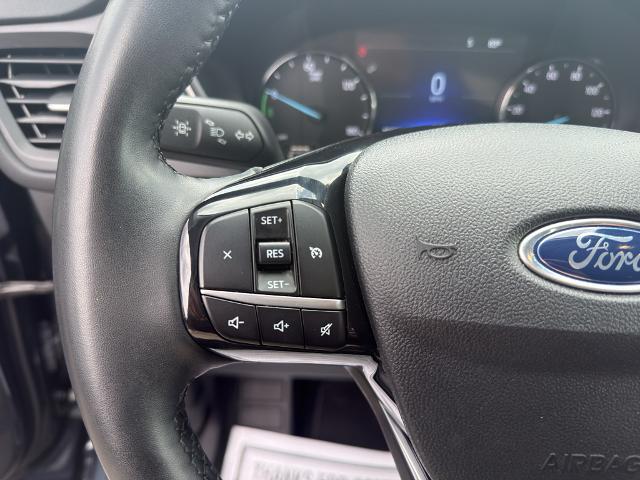 2022 Ford Escape SE Hybrid