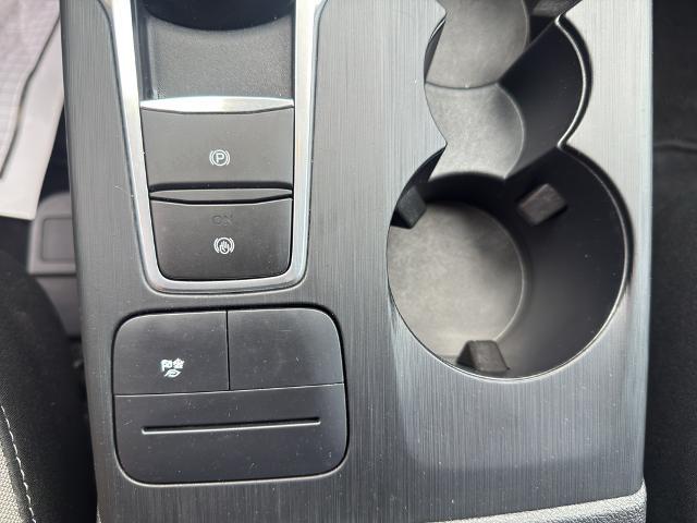 2022 Ford Escape SE Hybrid