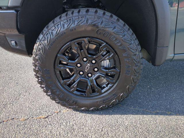 2025 Chevrolet Silverado 1500 4WD Crew Cab Short Bed ZR2