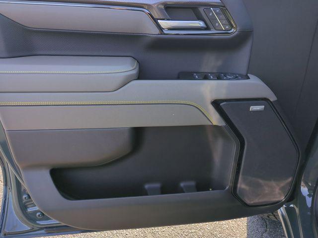 2025 Chevrolet Silverado 1500 4WD Crew Cab Short Bed ZR2