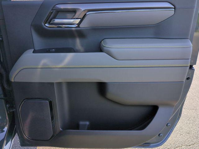 2025 Chevrolet Silverado 1500 4WD Crew Cab Short Bed ZR2