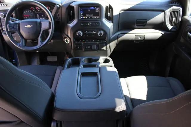 2025 Chevrolet Silverado 2500HD 4WD Crew Cab Standard Bed Custom