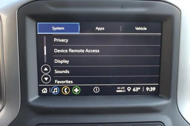 2025 Chevrolet Silverado 2500HD 4WD Crew Cab Standard Bed Custom