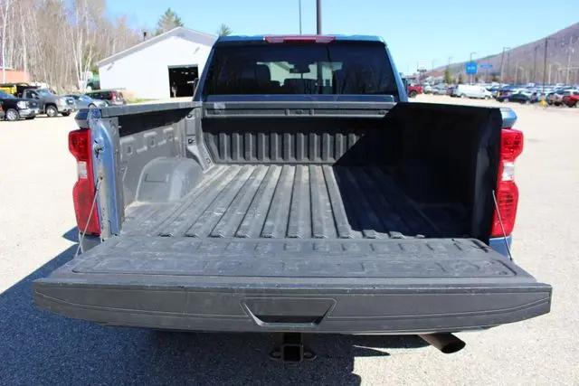 2025 Chevrolet Silverado 2500HD 4WD Crew Cab Standard Bed Custom