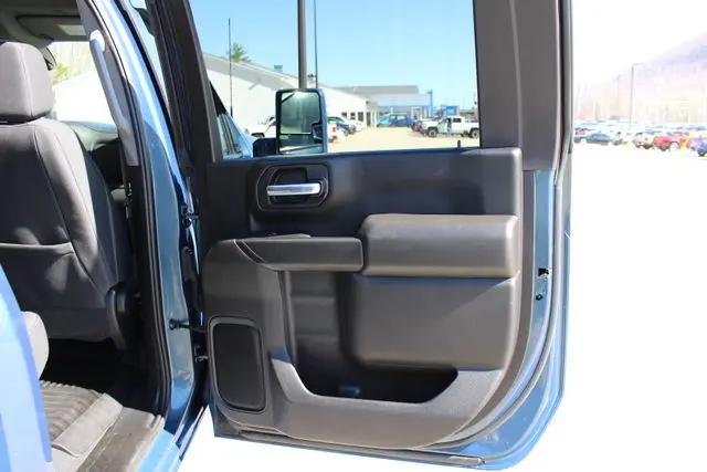 2025 Chevrolet Silverado 2500HD 4WD Crew Cab Standard Bed Custom