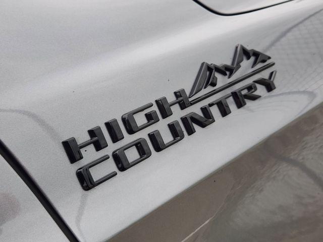 2022 Chevrolet Tahoe 4WD High Country