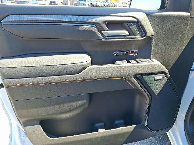 2025 GMC Sierra 1500 4WD Crew Cab Short Box AT4