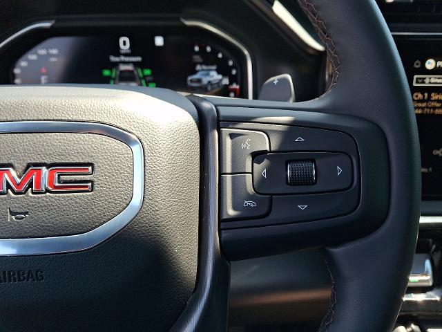 2025 GMC Sierra 1500 4WD Crew Cab Short Box AT4