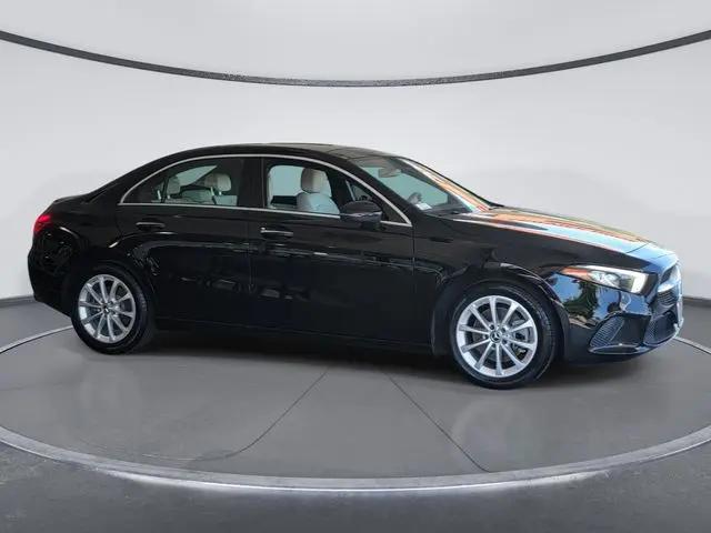 2019 Mercedes-Benz A 220 A 220
