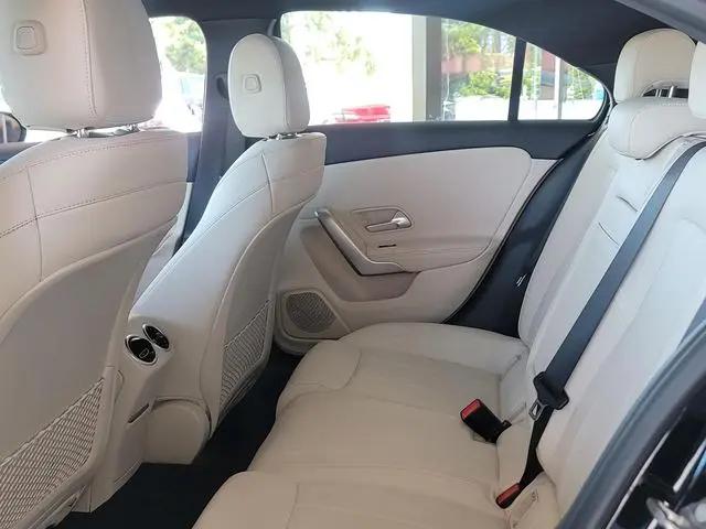 2019 Mercedes-Benz A 220 A 220