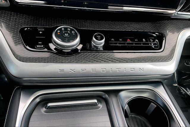2025 Ford Expedition Platinum MAX