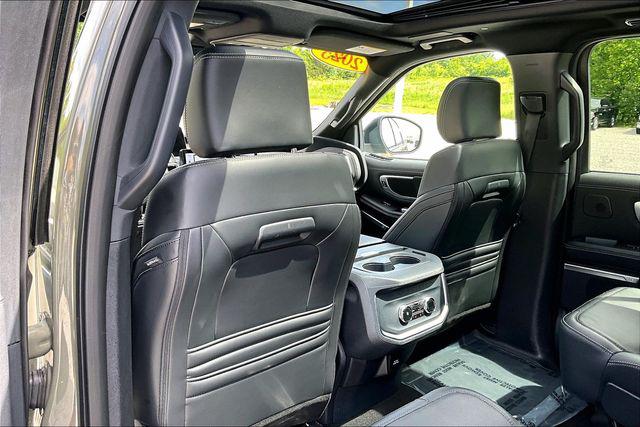 2025 Ford Expedition Platinum MAX