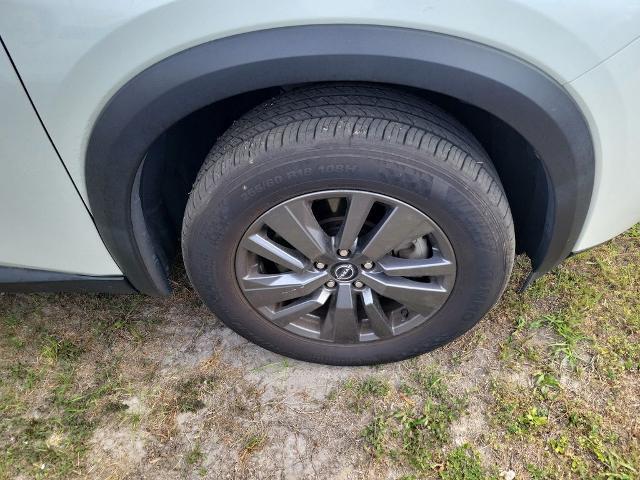 2024 Nissan Pathfinder SV FWD