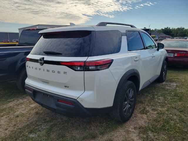 2024 Nissan Pathfinder SV FWD