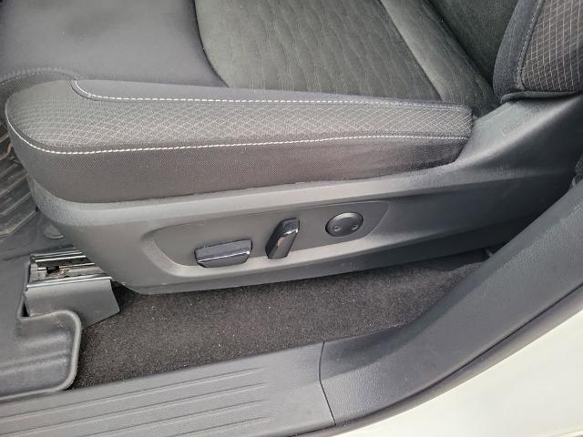 2024 Nissan Pathfinder SV FWD
