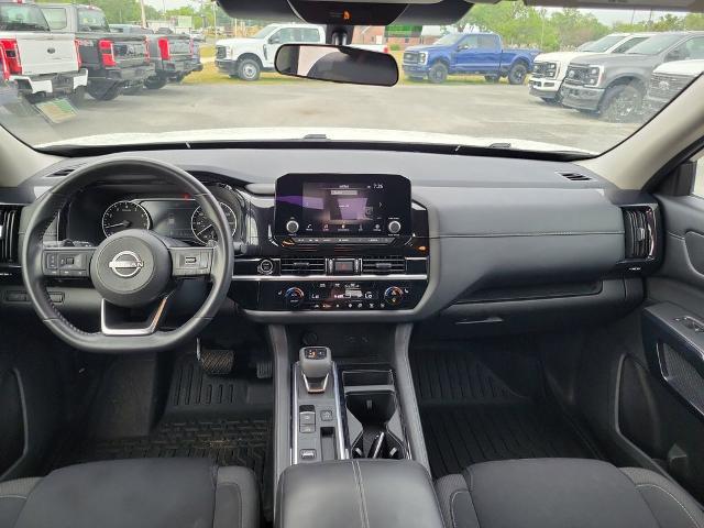 2024 Nissan Pathfinder SV FWD