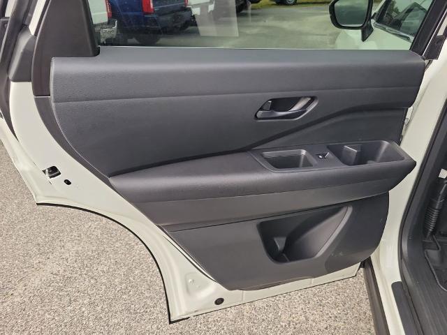 2024 Nissan Pathfinder SV FWD