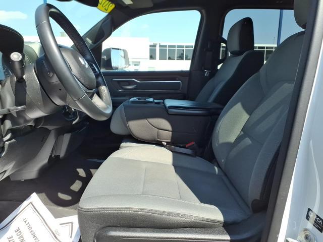 2022 Ram 1500 Big Horn Crew Cab 4x4 6'4" Box