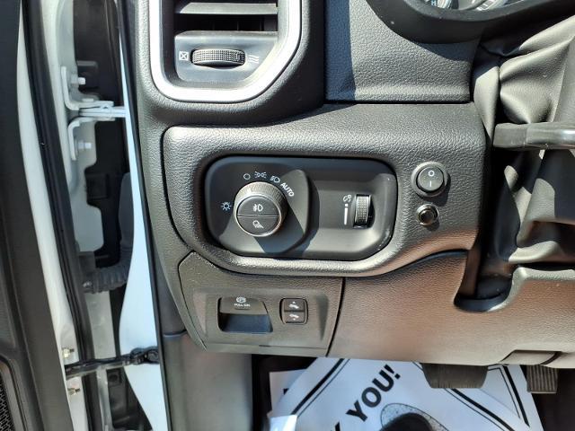 2022 Ram 1500 Big Horn Crew Cab 4x4 6'4" Box