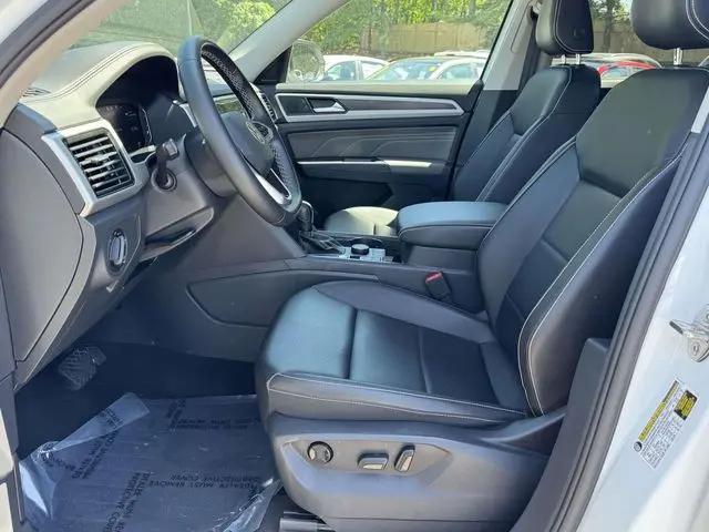 2023 Volkswagen Atlas 2.0T SE w/Technology