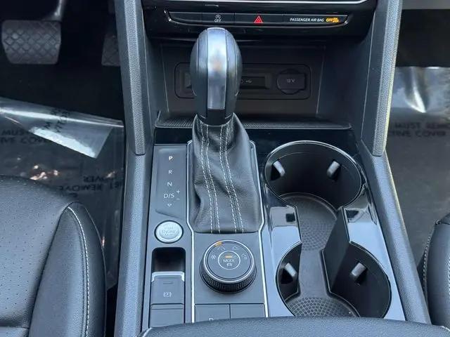 2023 Volkswagen Atlas 2.0T SE w/Technology