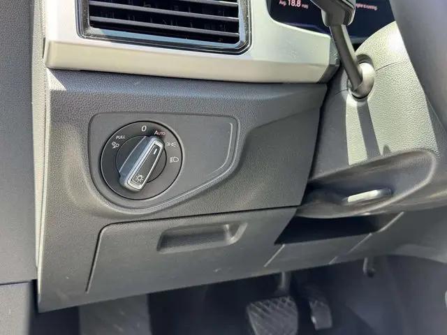 2023 Volkswagen Atlas 2.0T SE w/Technology
