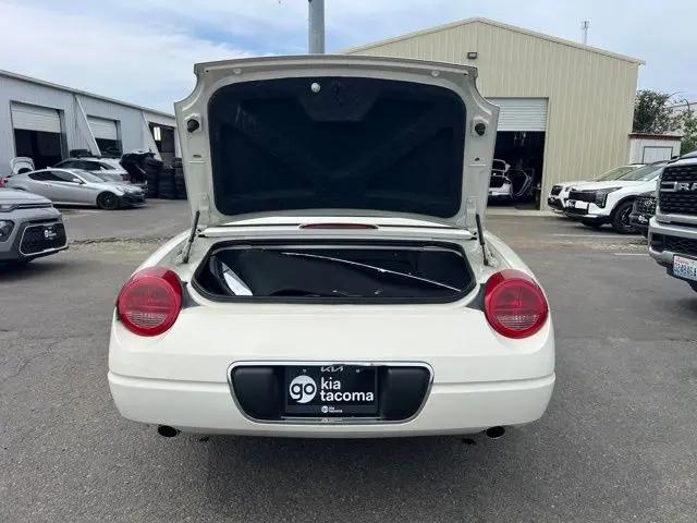 2002 Ford Thunderbird Deluxe