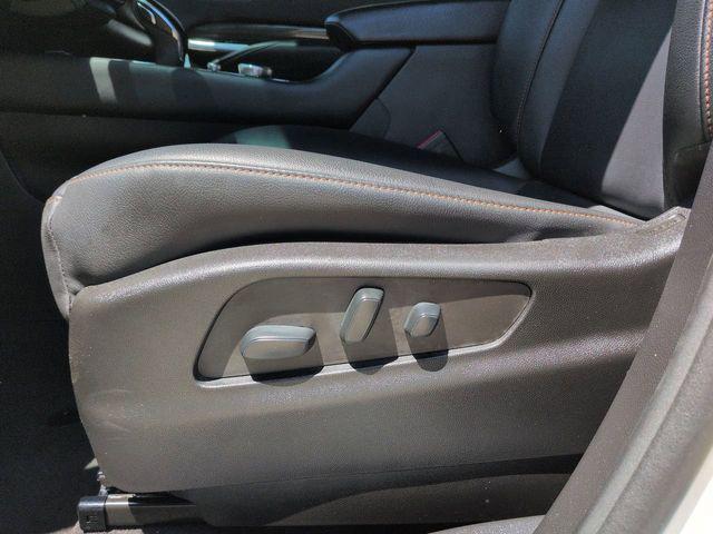 2022 Cadillac XT4 AWD Sport