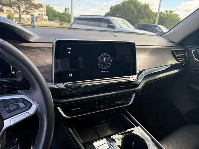 2024 Volkswagen Atlas 2.0T SEL Premium R-Line