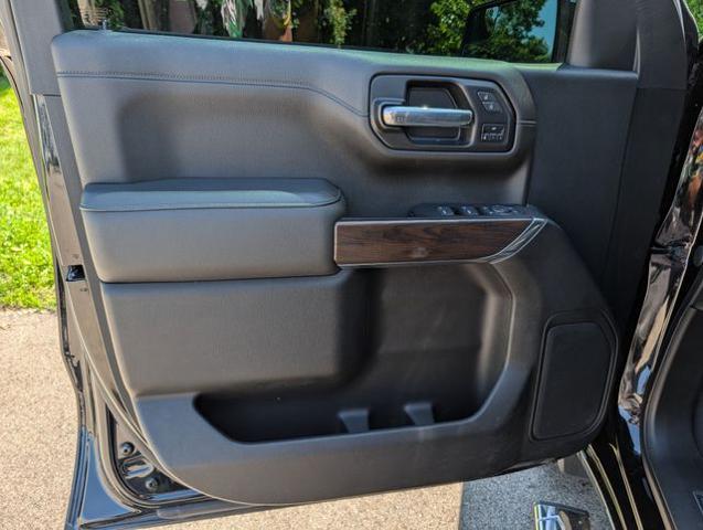 2021 GMC Sierra 1500 4WD Crew Cab Short Box SLT