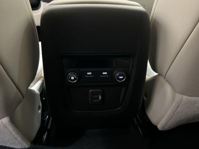 2024 Buick Enclave Essence FWD