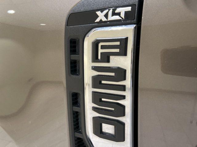 2023 Ford F-250 XLT