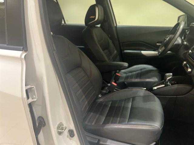 2019 Nissan Kicks SR