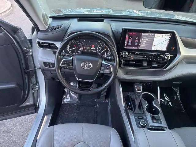 2020 Toyota Highlander Platinum