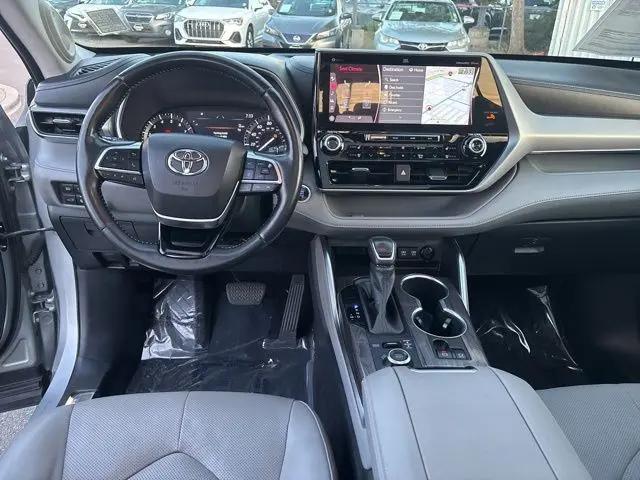 2020 Toyota Highlander Platinum